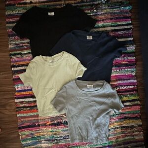 Cropped T-Shirts
